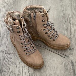 Women's Tan Faux Fur-Lined Boots